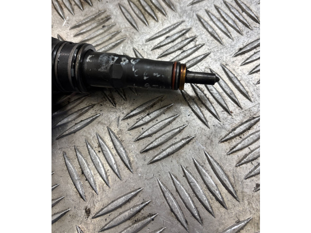 Vstřikovač 038130073BN   Volkswagen Caddy     