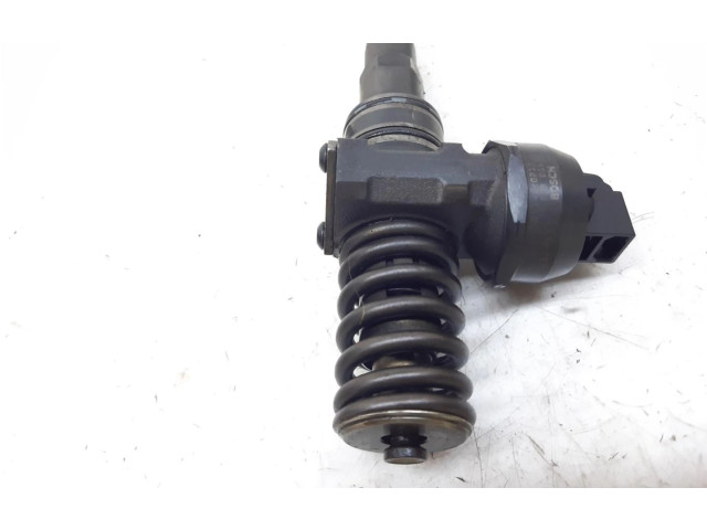 Форсунка 038130073AG Skoda Octavia Mk2 (1Z)