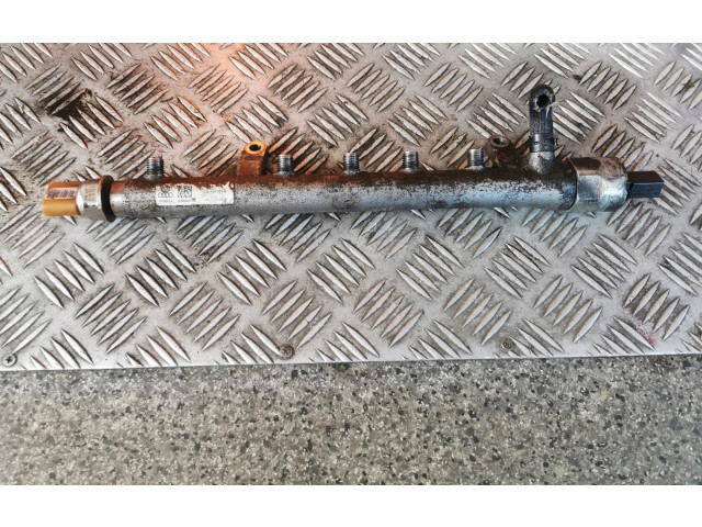 Топливная рампа 03L130089B, 5WS40730AT   Volkswagen PASSAT B6  