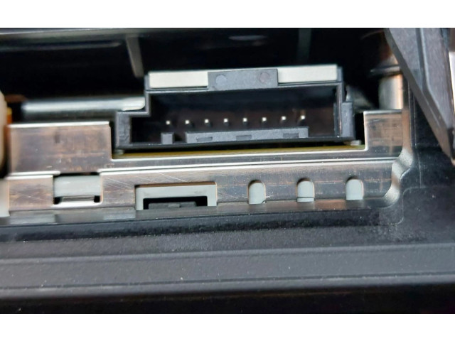 Дисплей 8X0857273B Audi A1