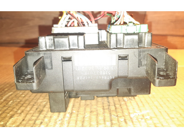 Блок предохранителей 8622520 Volvo XC90