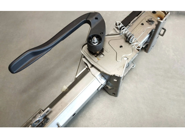 Ось рулевого колеса 5WB419502F   Skoda Octavia Mk4