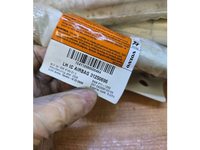 Боковая подушка безопасности 31250696, 606416901C Volvo V70