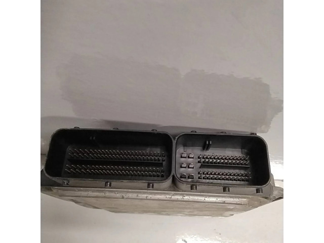 Řídící jednotka 0281015233, 31698333   Mini One - Cooper Clubman R55 2009