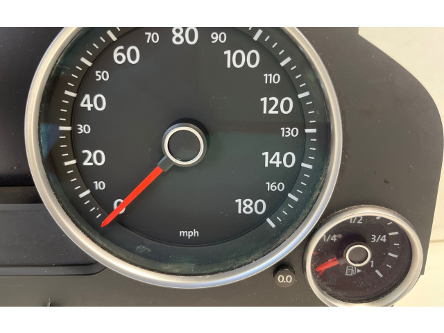 Přístrojová deska Volkswagen Touareg II 2012 7P6920982E