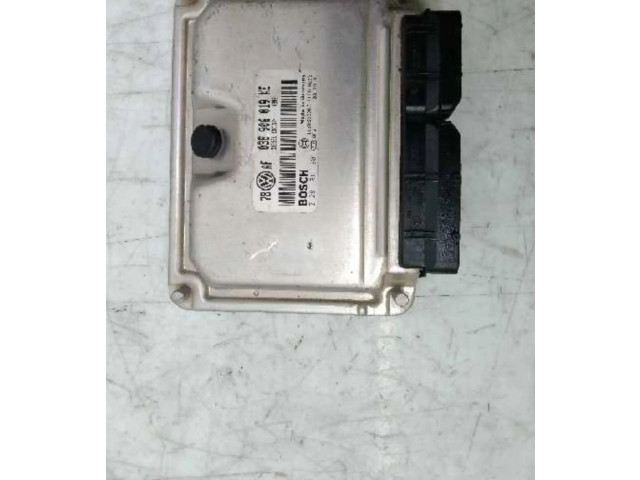 Блок управления двигателем Блок управления 038906019KE   Skoda Superb B5 (3U)