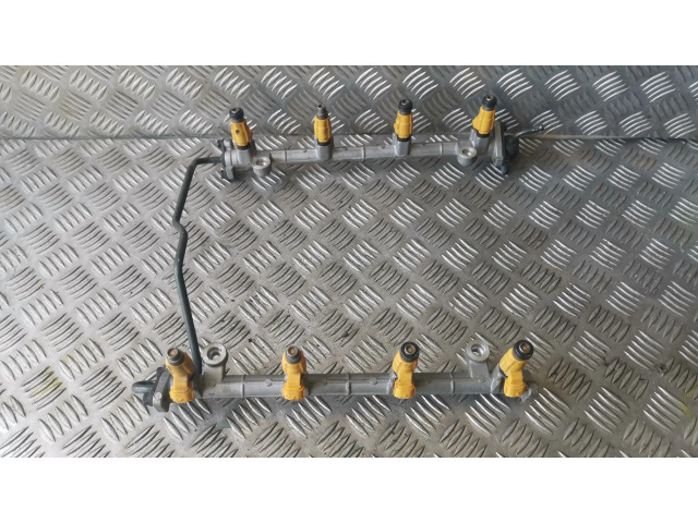 Vstřikovač 353043B300, 3530438300 Hyundai Centennial pro benzínový motor 4.5