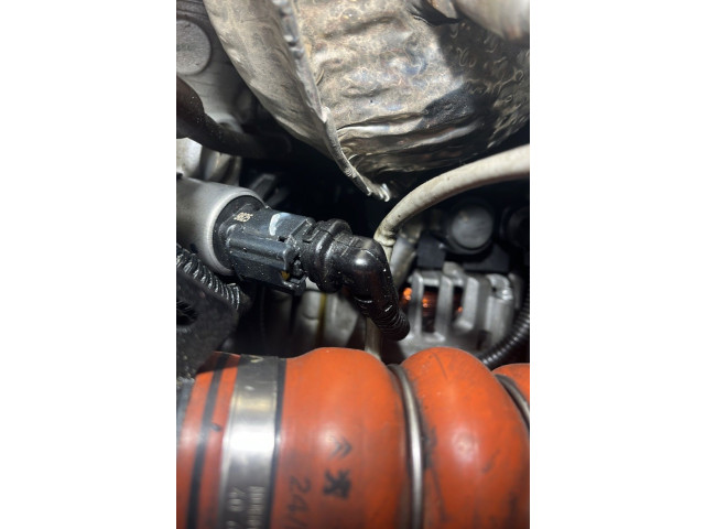 Генератор 9818677980   Peugeot 2008 I      