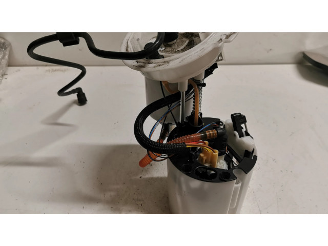 Насос топлива (в топливном баке)