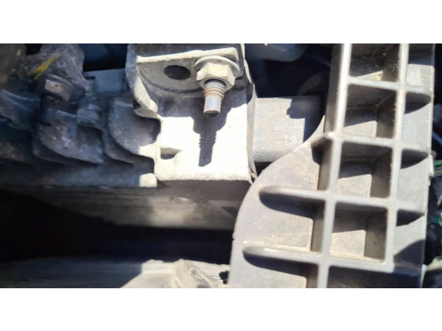 Блок управления двигателя 237104145R   Dacia Lodgy