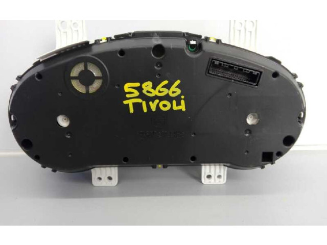 Přístrojová deska  SsangYong Tivoli 2017 8021035100, 63211701200276  