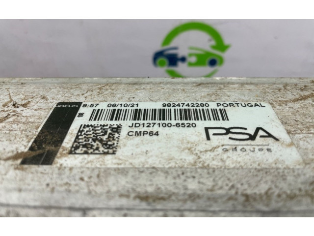 Интеркулер  9824742280   Peugeot 2008 II 