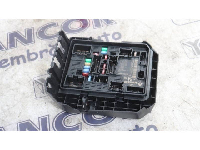 Блок предохранителей 284B78285R Renault Clio V