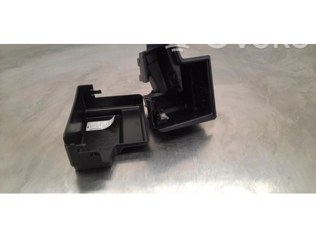 Pojistková skříňka 252361535R Nissan Juke II F16 2020