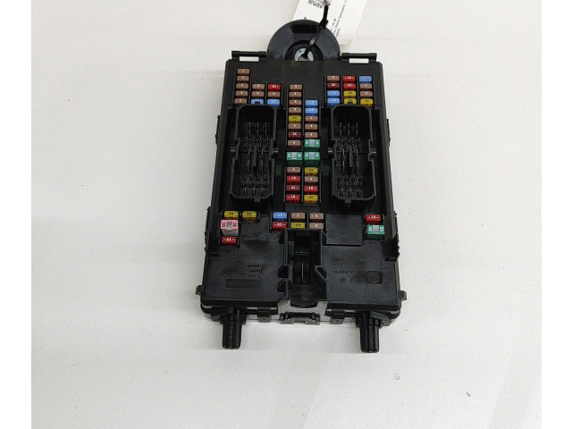 Pojistková skříňka 31682732, 32142591 Volvo V60 2020