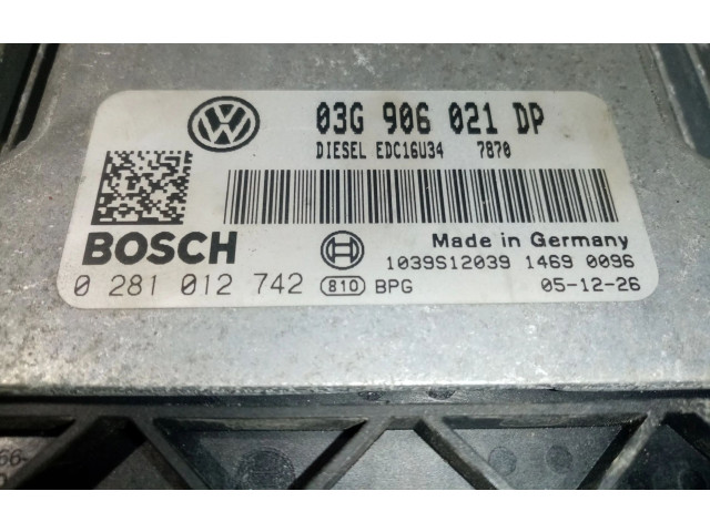 Řídící jednotka 03G906021DP, 0281012742 Volkswagen Passat Alltrack