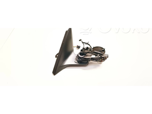 Зеркало электрическое Skoda Scala - года