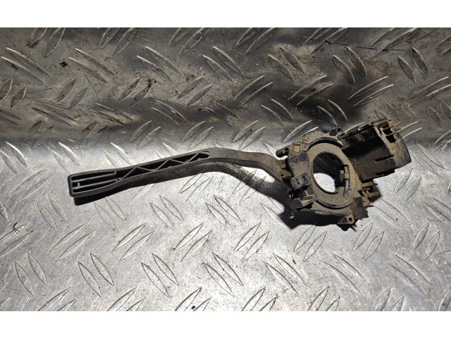 Ручка стеклоочистителей 321953503F   Volkswagen Golf II