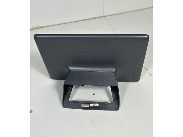 Дисплей Tesla Model 3