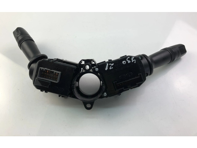 Подрулевой переключатель 202008910   KIA Sorento