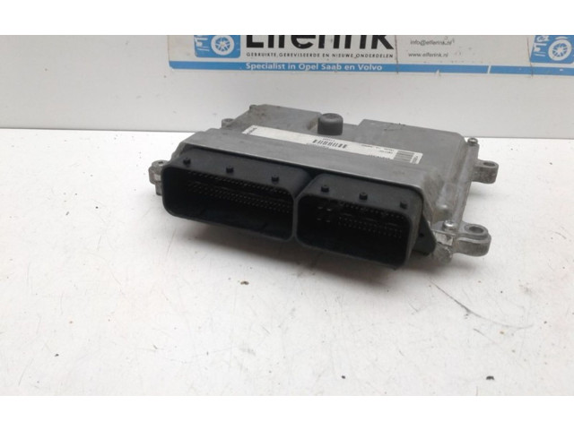 Блок управления впрыском 30729801   Volvo V50