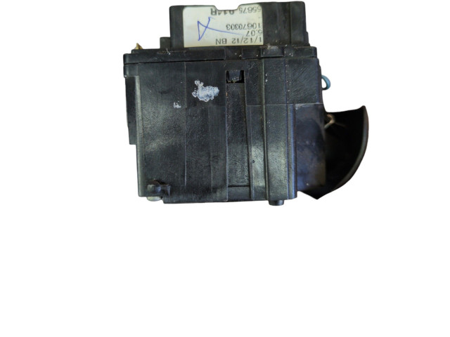 Ручка стеклоочистителей 8201168013 Renault Clio IV