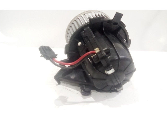 Вентилятор печки 8K1820021C Audi Q5 SQ5