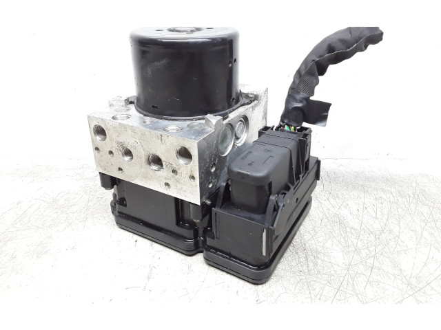 Блок АБС 31329137   Volvo  V60  2011 - 2013 года