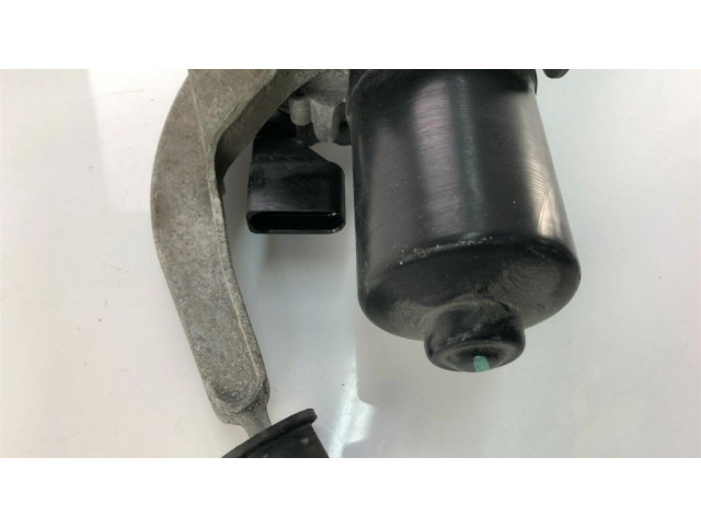 Двигатель стеклоочистителей