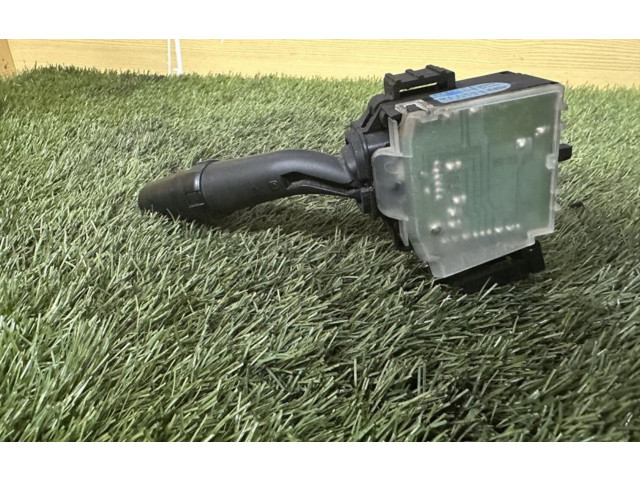 Переключатель дворников 8465205170 Toyota Corolla Verso AR10