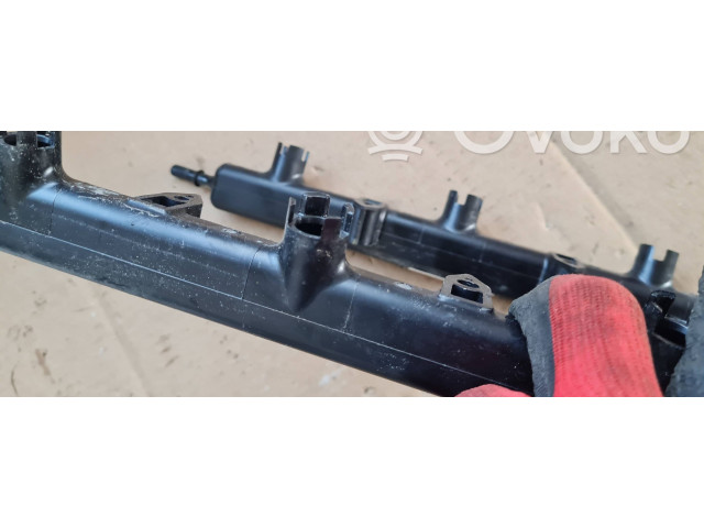 Vstřikovací lišta 05281429AA Chrysler Pacifica 36RUAE