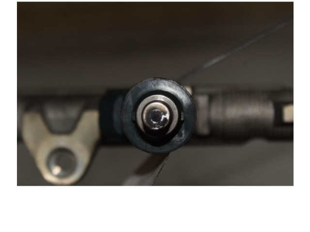 Vstřikovač    Lexus RX XU10  pro benzínový motor 1.6 1MZ FE 