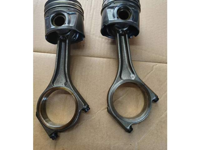 Поршень Land Rover Discovery 3 - LR3