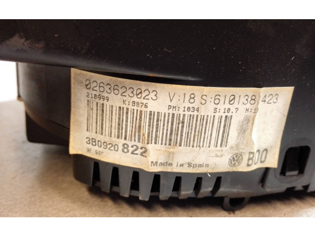 Přístrojová deska Volkswagen PASSAT B5 1999 3B0920822, 0263623023