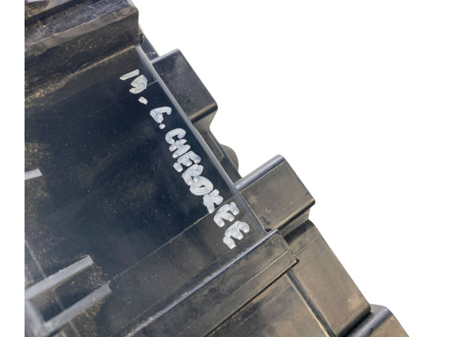 Блок предохранителей  68425203AB, P68425203AB   Jeep Grand Cherokee    