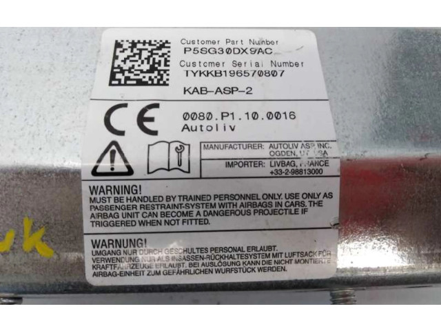 Подушка безопасности водителя Jeep Grand Cherokee