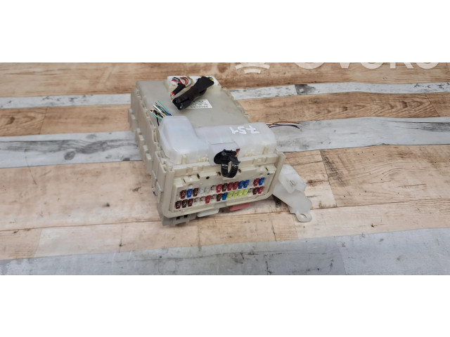 Pojistková skříňka 8273002130A, 8273002130 Toyota Auris 150 2009