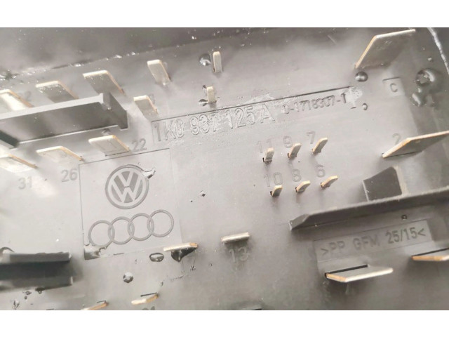 Блок предохранителей 1k0937125a Volkswagen Jetta V