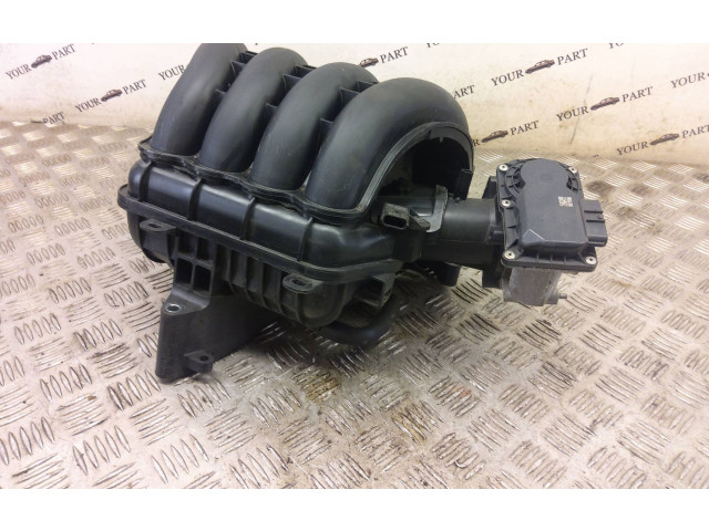 Всасывающий коллектор pe0113p00 Mazda CX-3