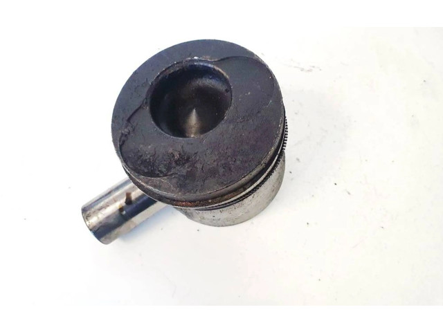  Поршень    Volkswagen Golf III  