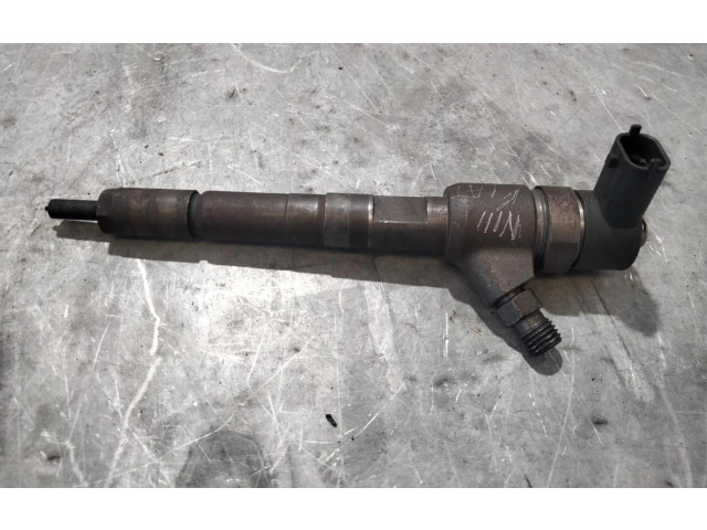 Форсунка 0445110083 Opel Combo C