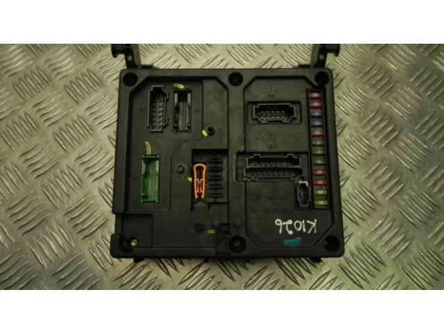 Блок предохранителей 2M2114B205BA, K1026 Ford Galaxy