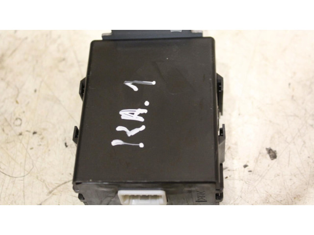 Блок управления 88035SG010 Subaru Forester SJ