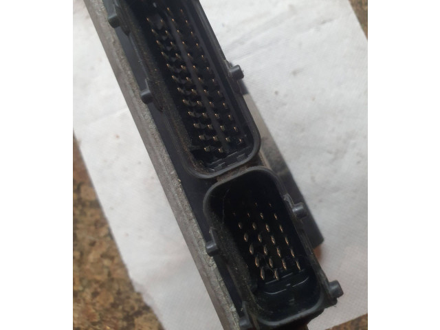 Блок управления двигателя 038906018GN, 0281010182 Skoda Octavia Mk1 (1U)