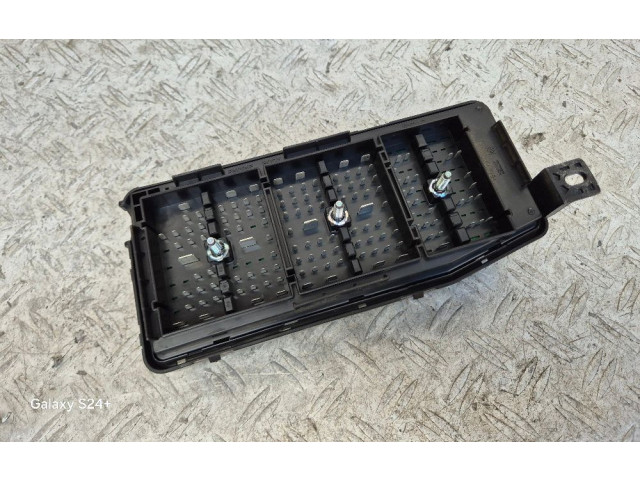 Pojistková skříňka 95202894 Opel Antara 2012