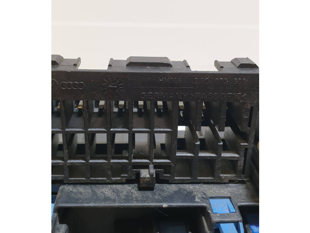 Блок предохранителей  357937039, 3A0972559   Volkswagen Transporter - Caravelle T4    