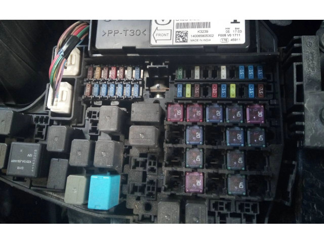 Pojistková skříňka Řídící jednotka BSM G46C675X0   Mazda 6 2015