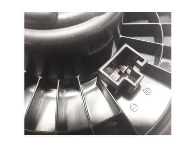 Вентилятор печки 2727000200   Daihatsu Cuore