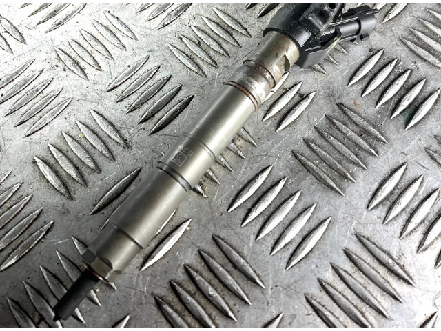 Форсунка 0445116046, 31303238    Volvo V70   