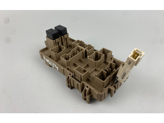 Блок предохранителей  610125   Subaru Forester SG    